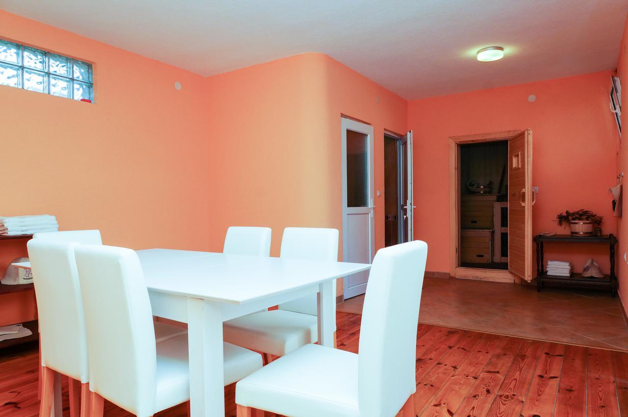 Apartments Apple Cat Montenegro Ko Bijela Dış mekan fotoğraf