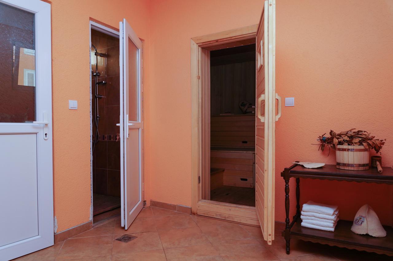 Apartments Apple Cat Montenegro Ko Bijela Dış mekan fotoğraf