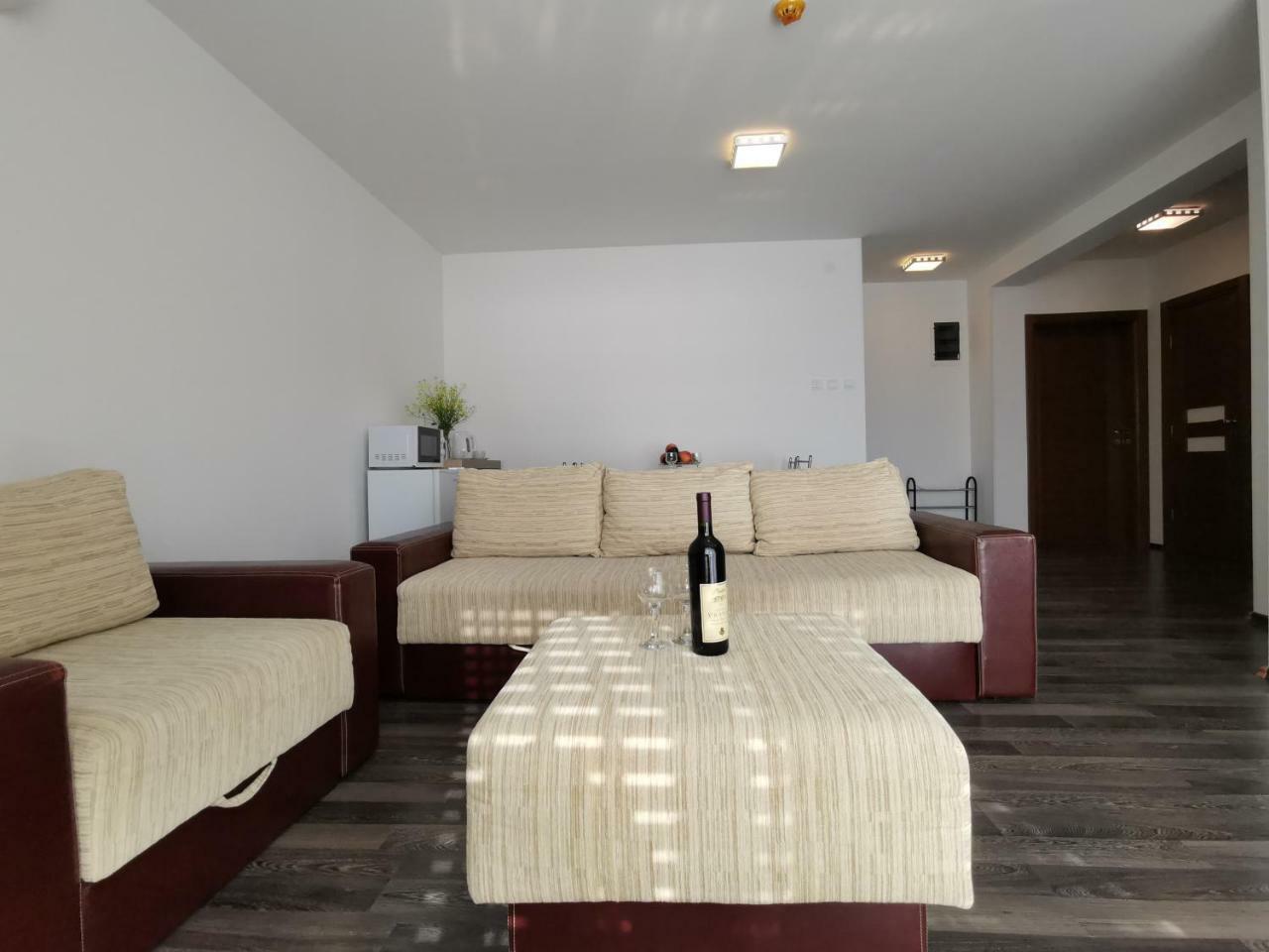 Apartments Apple Cat Montenegro Ko Bijela Dış mekan fotoğraf