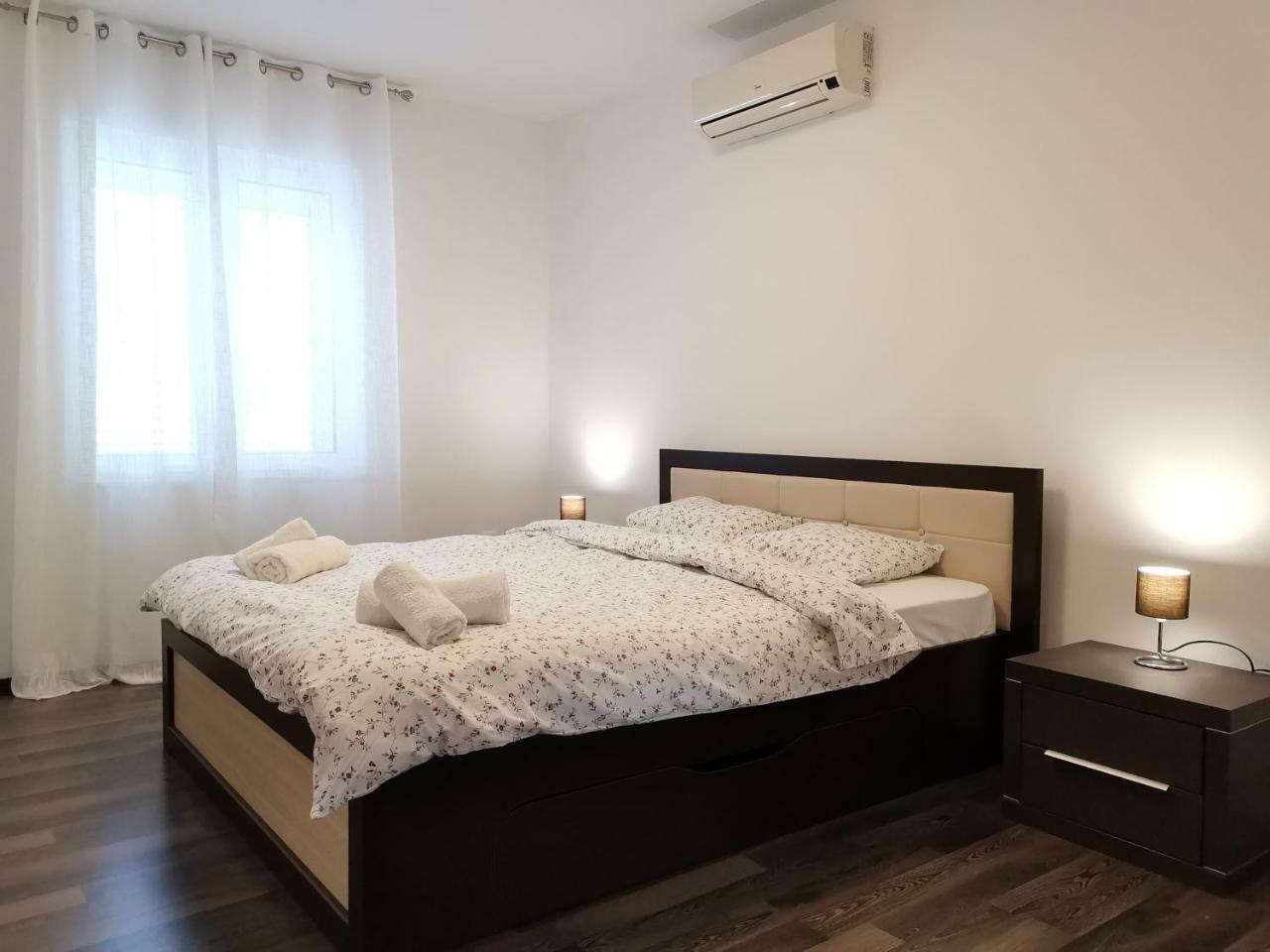 Apartments Apple Cat Montenegro Ko Bijela Dış mekan fotoğraf